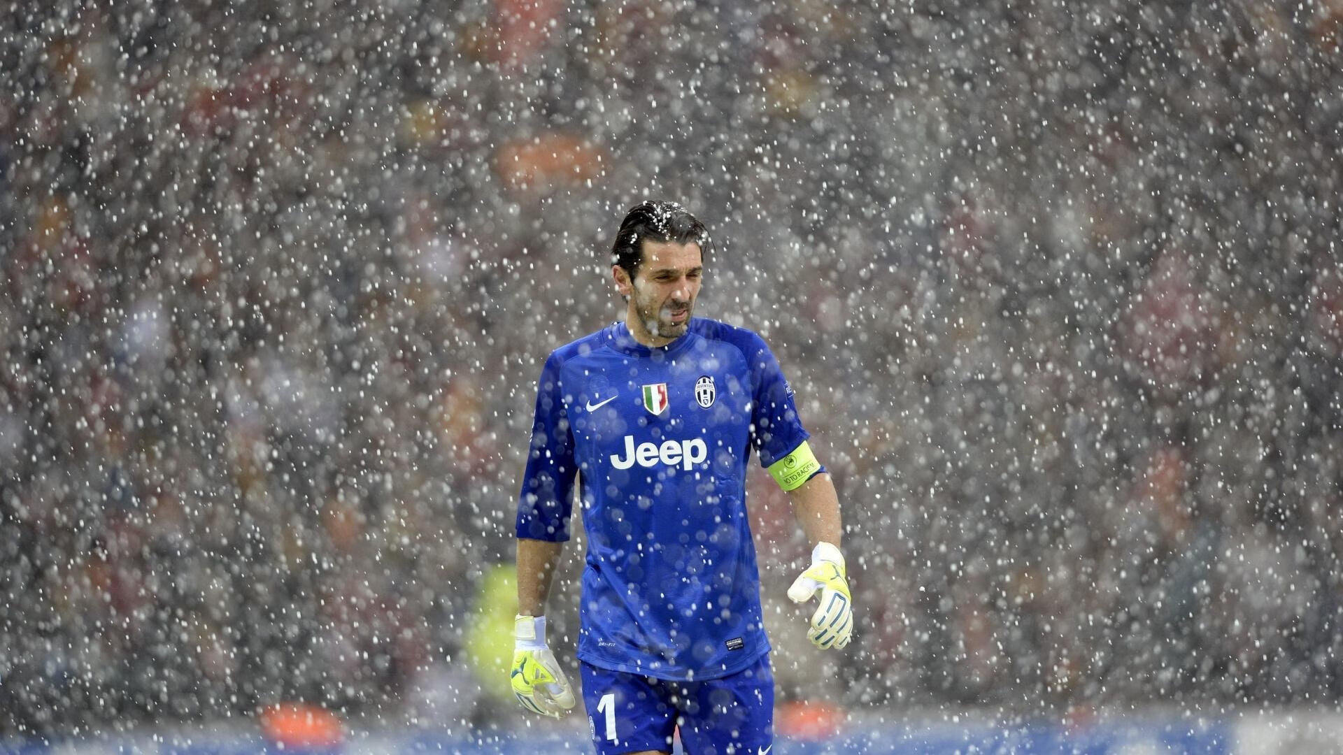 开云体育官网登入-女足训练营科学规划，效果显现，女足训练图片